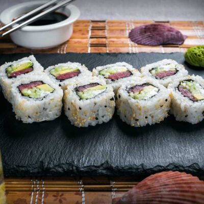 Каліфорнія з тунцем